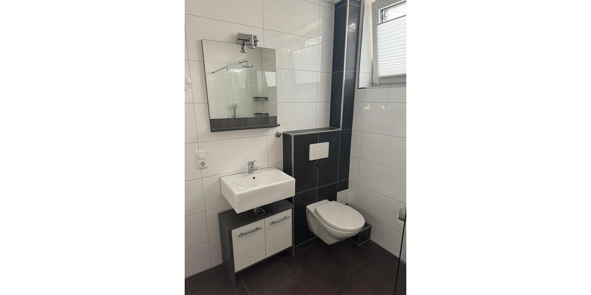 Etagenwohnung Gießen Wieseck - 2 Zimmer, 55 m&sup2;, 900&euro; | Angebot:25977125