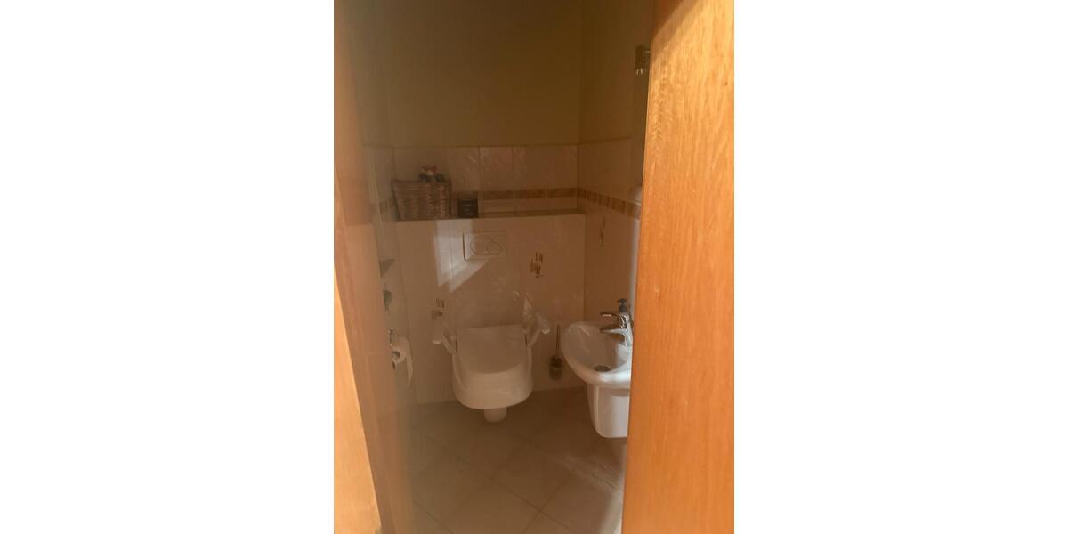Einfamilienhaus Aßlar - 3 Zimmer, 140 m&sup2;, 1.100&euro; | Angebot:25810665