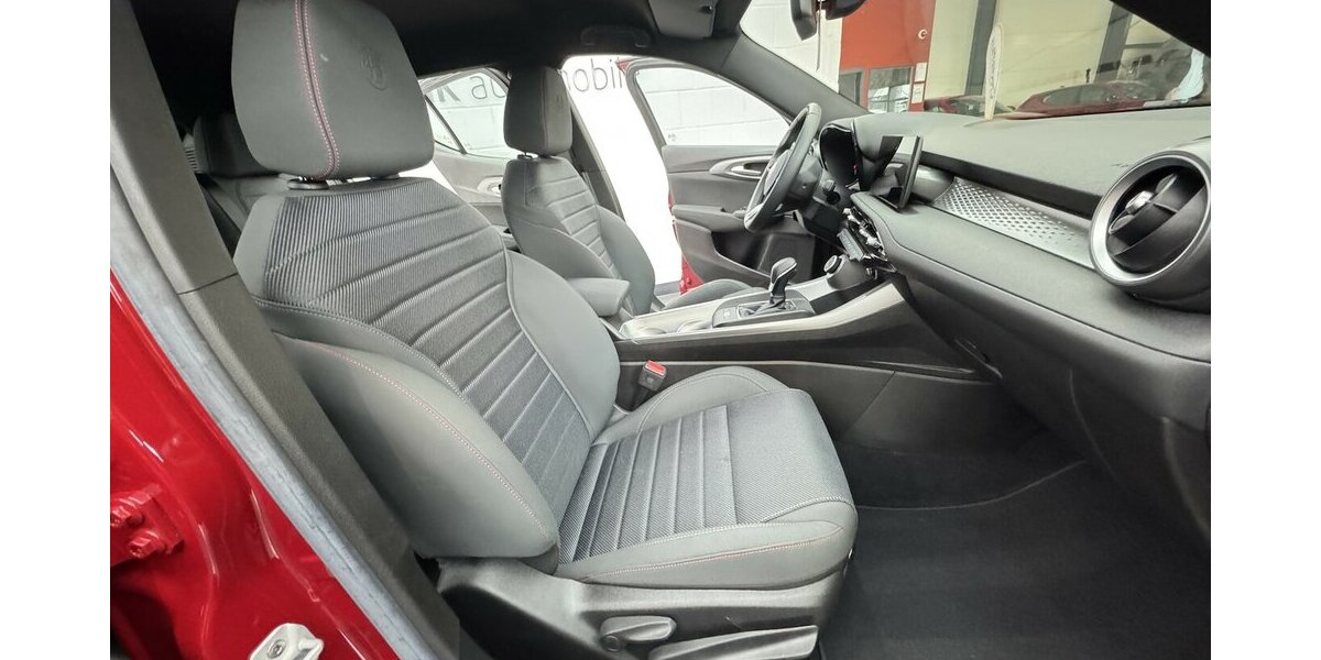 Alfa Romeo Tonale 1.6 VGT-D Sprint ACC Sitzheizung 12.000 km 22.490 &euro; Lich 35423
