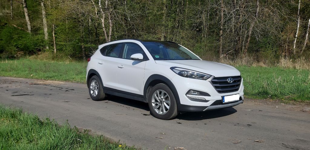 Hyundai TUCSON 110.000 km 14.100 &euro; Greifenstein 35753