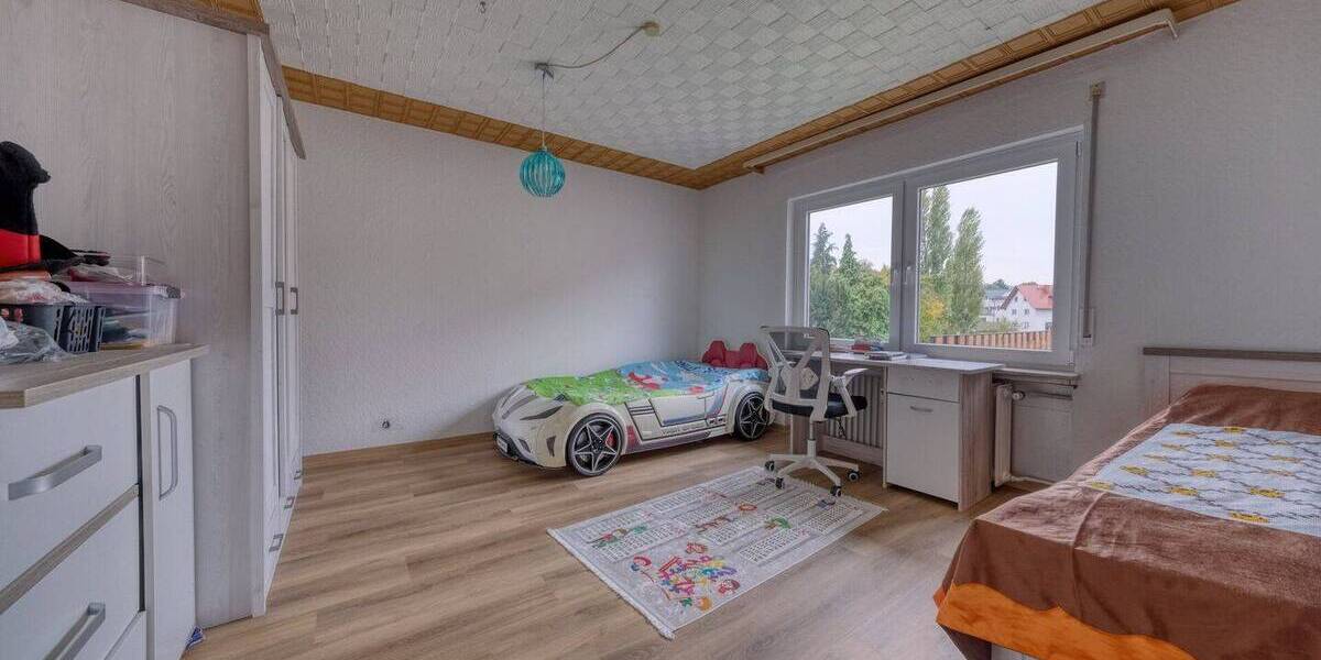 Etagenwohnung Wetzlar / Münchholzhausen Münchholzhausen - 5 Zimmer, 129 m&sup2;, 269.000&euro; | Angebot:25697035