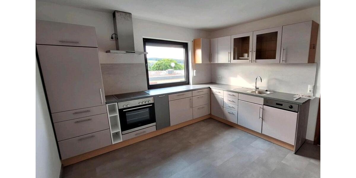 Etagenwohnung Lollar - 4 Zimmer, 110 m&sup2;, 1.000&euro; | Angebot:25804439