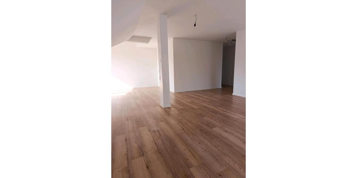 Dachgeschoßwohnung Biebertal - 2 Zimmer, 78 m&sup2;, 860&euro; | Angebot:25658947