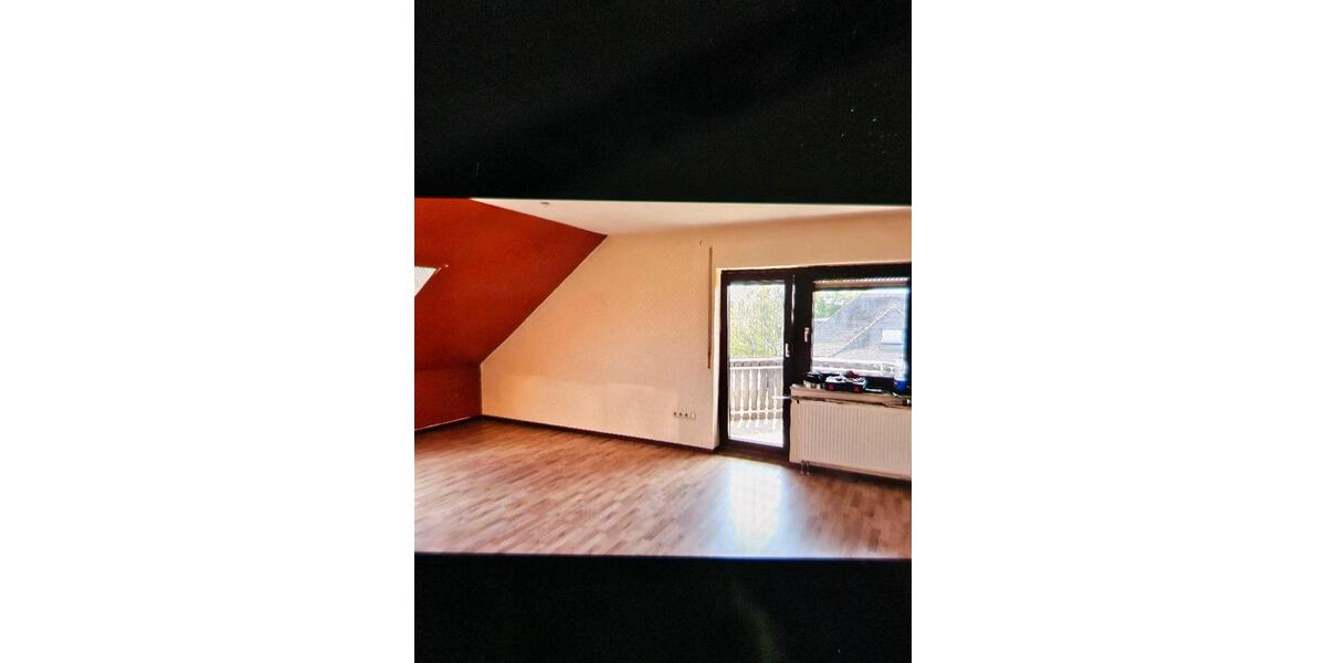 Dachgeschoßwohnung Hungen - 3 Zimmer, 81 m&sup2;, 850&euro; | Angebot:25917386