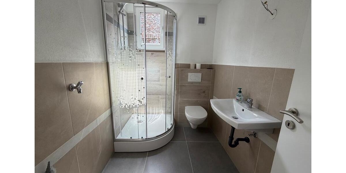 Etagenwohnung Leun - 2 Zimmer, 65 m&sup2;, 490&euro; | Angebot:26679018