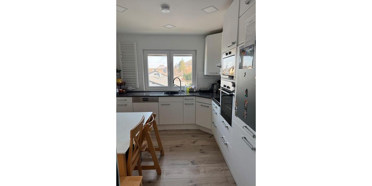 Dachgeschoßwohnung Solms - 3 Zimmer, 79 m&sup2;, 200.000&euro; | Angebot:27204271