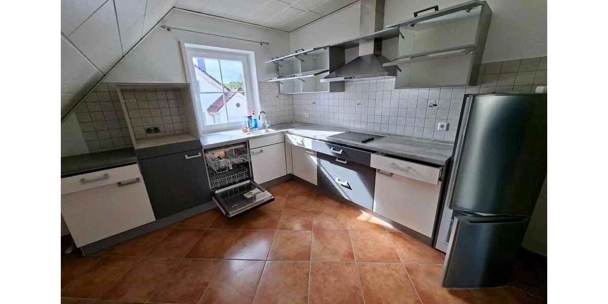 Dachgeschoßwohnung Wettenberg - 3 Zimmer, 80 m&sup2;, 1.000&euro; | Angebot:25807224