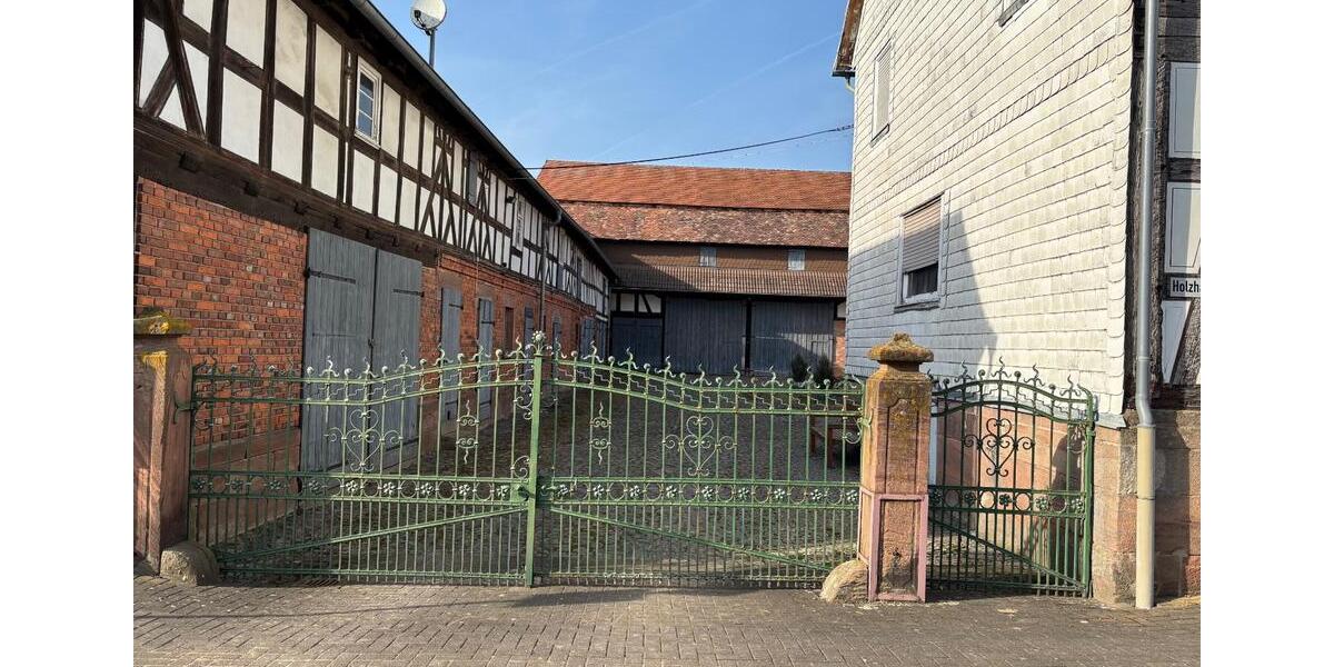 Bauernhaus, Landhaus Ebsdorfergrund - 7 Zimmer, 213 m&sup2;, 390.000&euro; | Angebot:25825407