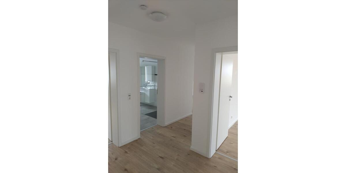 Dachgeschoßwohnung Gießen Allendorf - 3 Zimmer, 100 m&sup2;, 1.200&euro; | Angebot:24940791