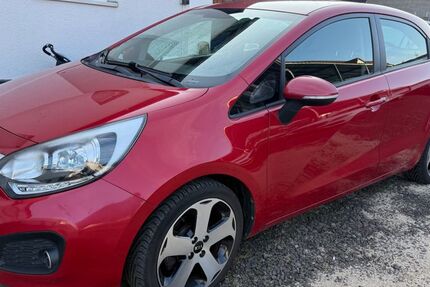 Kia Rio 105.800 km 5.490 &euro; Staufenberg 35460
