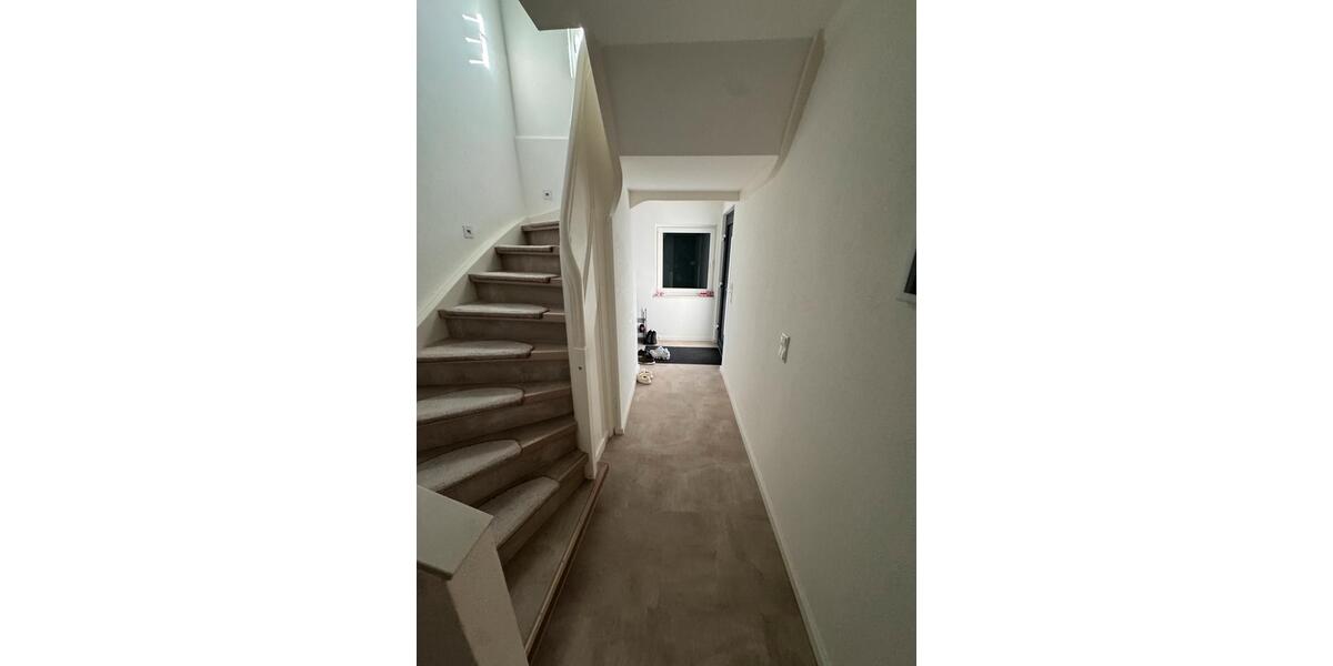 Einfamilienhaus Staufenberg - 2 Zimmer, 120 m&sup2;, 1.400&euro; | Angebot:25964506