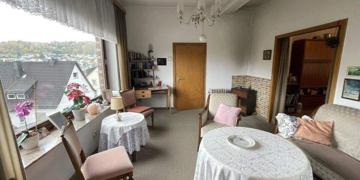 Mehrfamilienhaus, Wohnhaus Bad Endbach / Hartenrod Hartenrod - 1 Zimmer, 241 m&sup2;, 98.000&euro; | Angebot:25728157