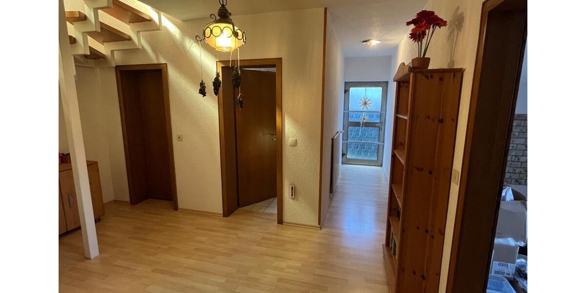 Einfamilienhaus Sinn - 5.5 Zimmer, 166 m&sup2;, 319.000&euro; | Angebot:25918560