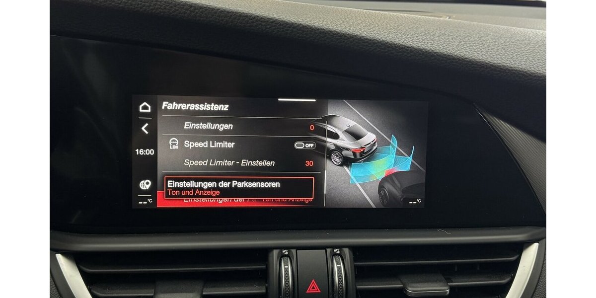 Alfa Romeo Giulia 2.0 Veloce Q4 Turbo Panoramadach Xenon 43.300 km 32.540 &euro; Lich 35423