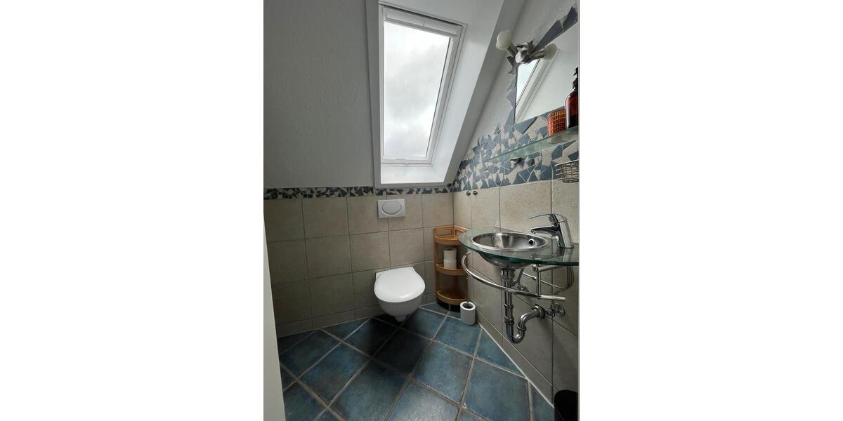 Dachgeschoßwohnung Gladenbach - 2 Zimmer, 95 m&sup2;, 950&euro; | Angebot:26014102