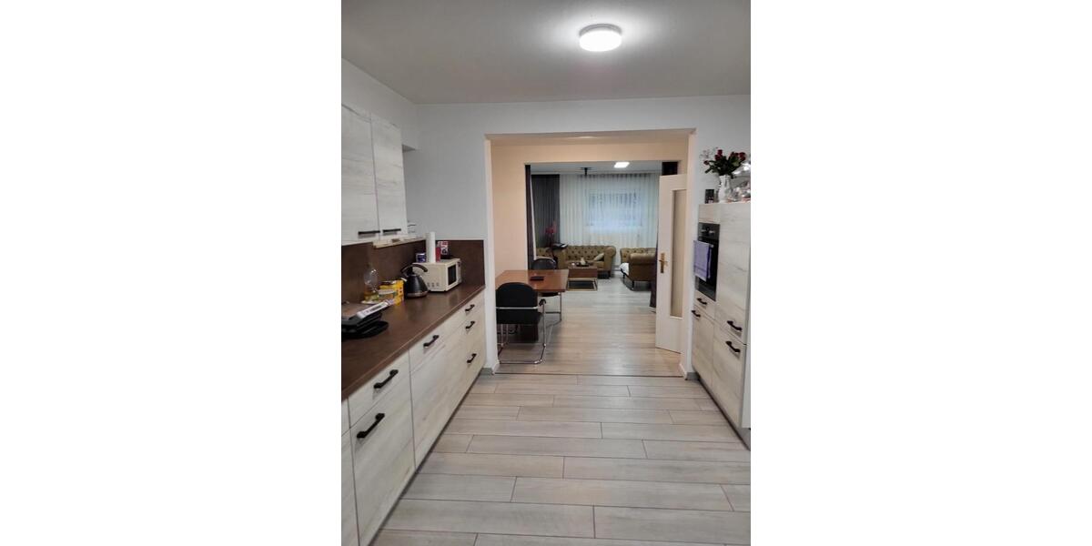 Erdgeschoßwohnung Reiskirchen - 3.5 Zimmer, 125 m&sup2;, 1.450&euro; | Angebot:25792489