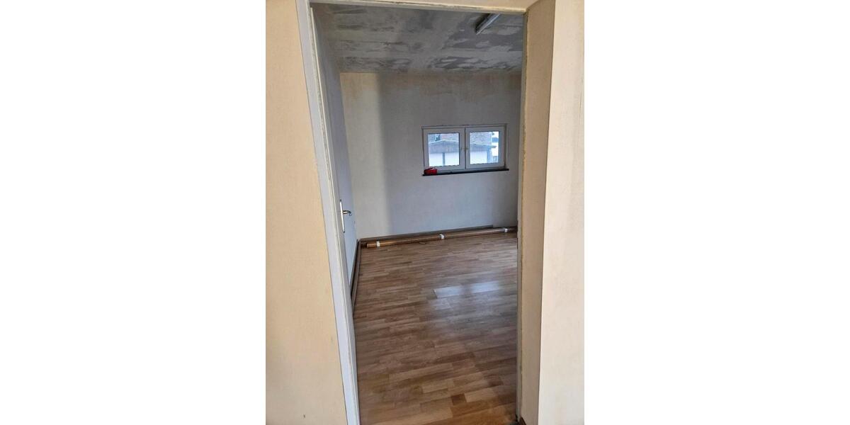 Etagenwohnung Mittenaar - 3 Zimmer, 80 m&sup2;, 720&euro; | Angebot:25945219