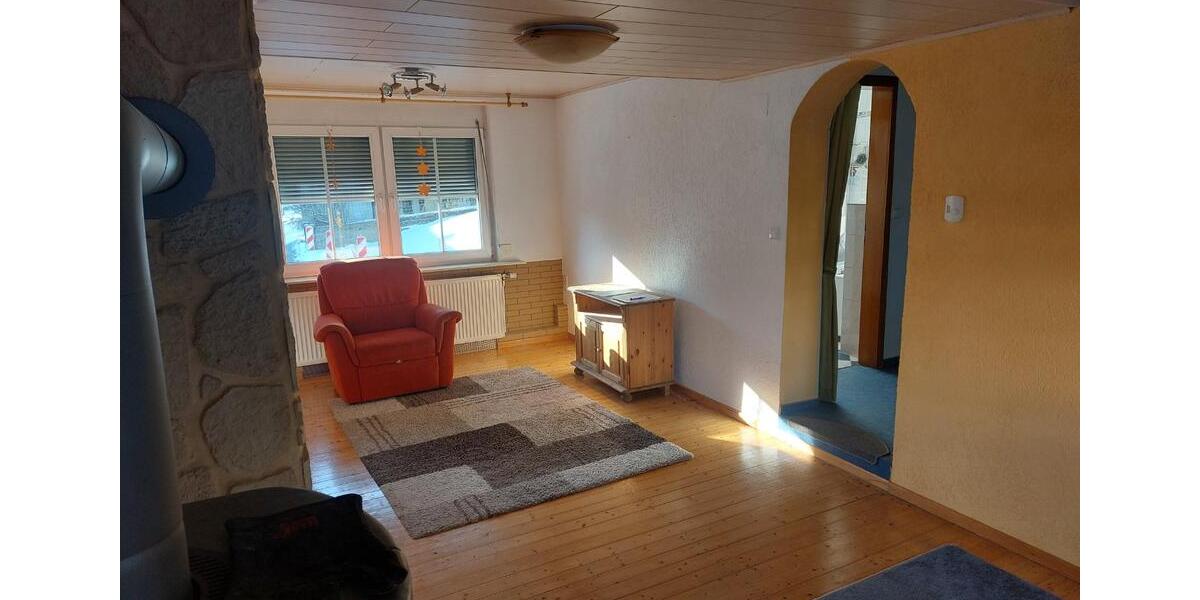 Etagenwohnung Greifenstein - 6 Zimmer, 100 m&sup2;, 450&euro; | Angebot:25947883
