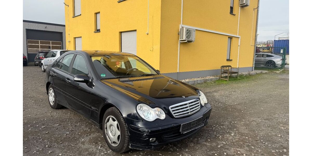 Mercedes-Benz C 200 260.000 km 2.250 &euro; Friedberg 61169