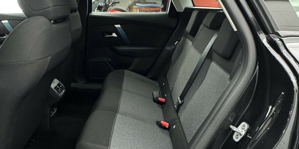 Citroen e-C4 136 Feel 50KWh SHZ Batteriezertifikat 39.100 km 15.220 &euro; Lich 35423