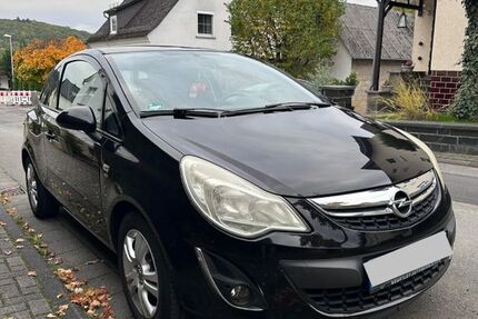 Opel Corsa 160.500 km 3.500 &euro; Wetzlar 35578