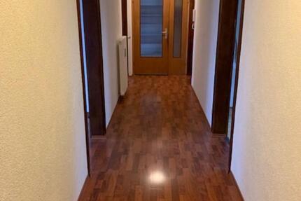 Wohnung Braunfels - 4 Zimmer, 110 m&sup2;, 850&euro; | Angebot:25918770