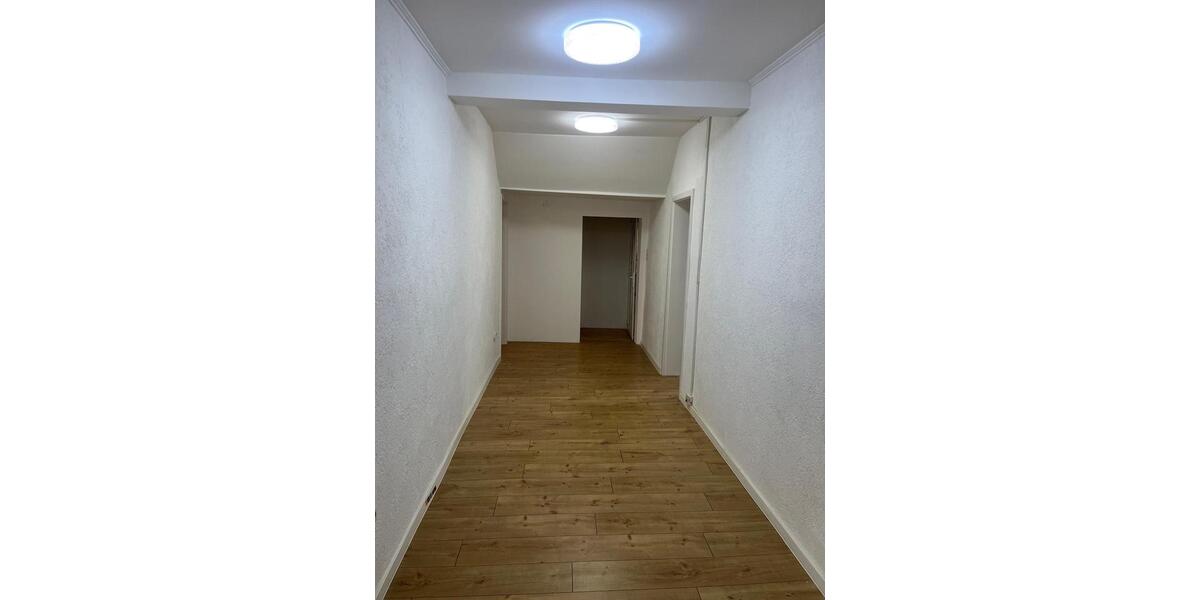 Etagenwohnung Leun - 3 Zimmer, 93 m&sup2;, 950&euro; | Angebot:24980060