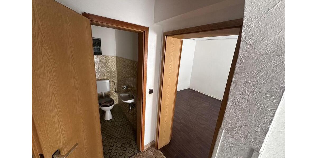 Einfamilienhaus Linden - 6 Zimmer, 220 m&sup2;, 420.000&euro; | Angebot:27023922
