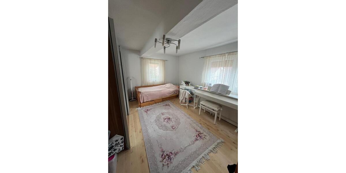 Etagenwohnung Ebsdorfergrund - 4 Zimmer, 77 m&sup2;, 770&euro; | Angebot:25941682