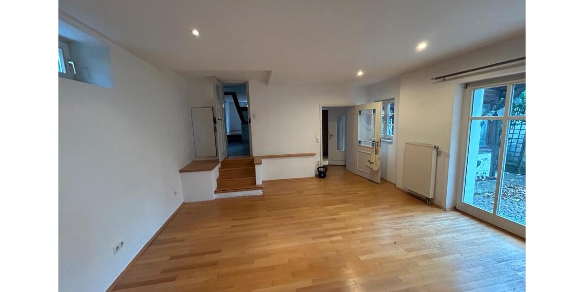 Einfamilienhaus Langgöns - 5 Zimmer, 135 m&sup2;, 1.500&euro; | Angebot:26507672