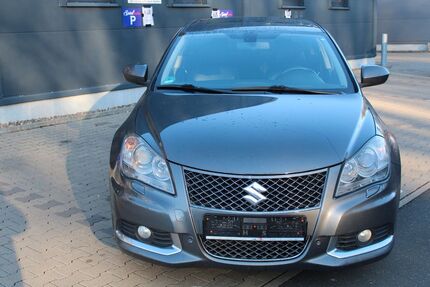 Suzuki Kizashi 194.526 km 7.990 &euro; Rabenau 35466