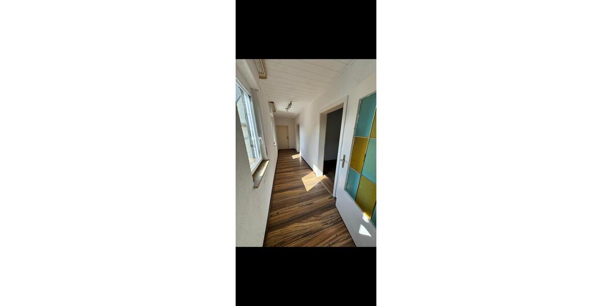Einfamilienhaus Schöffengrund - 6.5 Zimmer, 190 m&sup2;, 170.000&euro; | Angebot:25719820