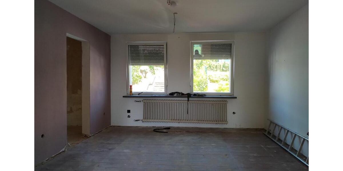 Einfamilienhaus Bad Nauheim - 9 Zimmer, 156 m&sup2;, 420.000&euro; | Angebot:25615804