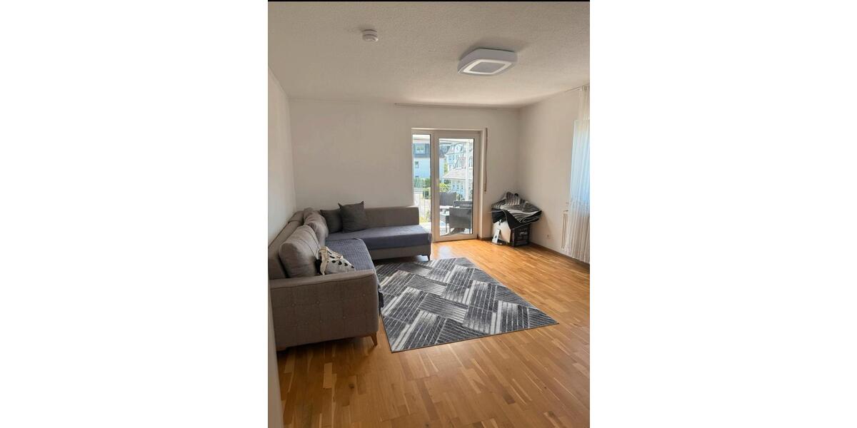 Etagenwohnung Friedberg (Hessen) - 3 Zimmer, 100 m&sup2;, 2.000&euro; | Angebot:24753658