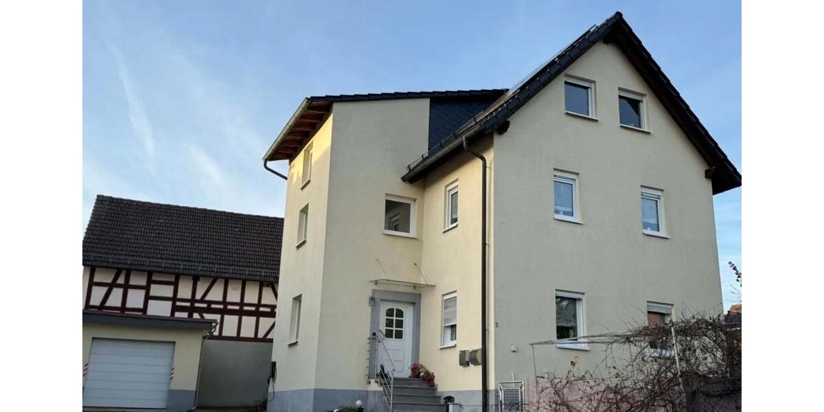 Einfamilienhaus Gladenbach - 7 Zimmer, 227 m&sup2;, 449.000&euro; | Angebot:26070836