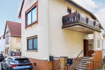 Haus Lich Bettenhausen - 6 Zimmer, 195.000&euro; | Angebot:25970441