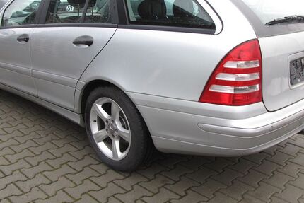 Mercedes-Benz C 220 329.200 km 1.950 &euro; Hüttenberg 35625
