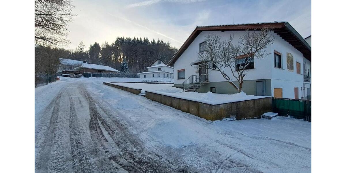 Bauernhaus, Landhaus Waldsolms - 9 Zimmer, 280 m&sup2;, 950.000&euro; | Angebot:25332828