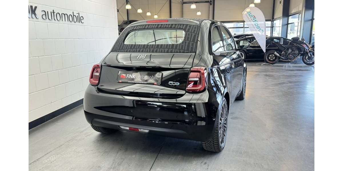 Fiat 500e La Prima by Bocelli 1.Hand Cabrio 42 kWh 25.600 km 23.990 &euro; Lich 35423