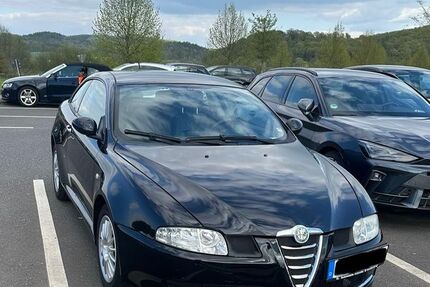 Alfa Romeo GT 147.000 km 7.000 &euro; Reiskirchen 35447