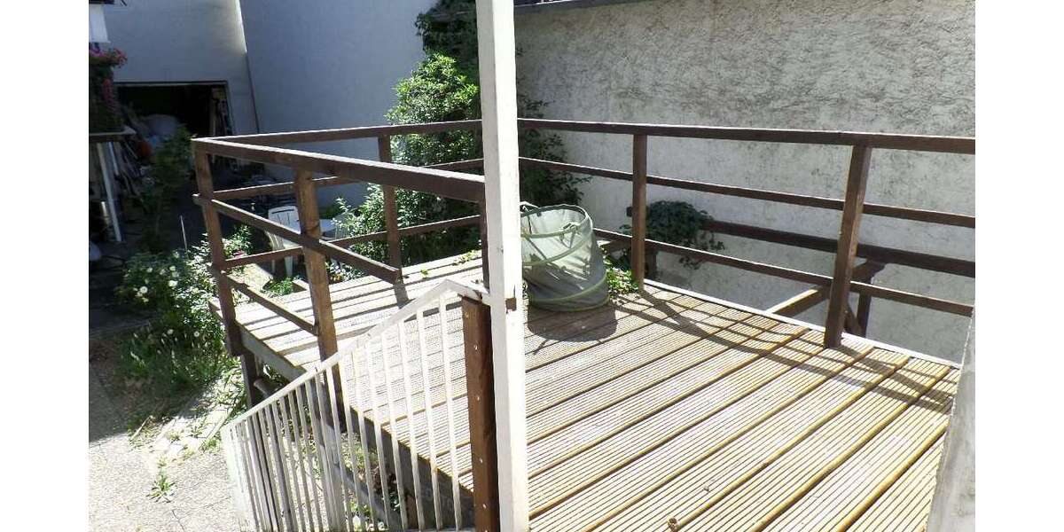Etagenwohnung Usingen - 5 Zimmer, 137 m&sup2;, 1.200&euro; | Angebot:27056233