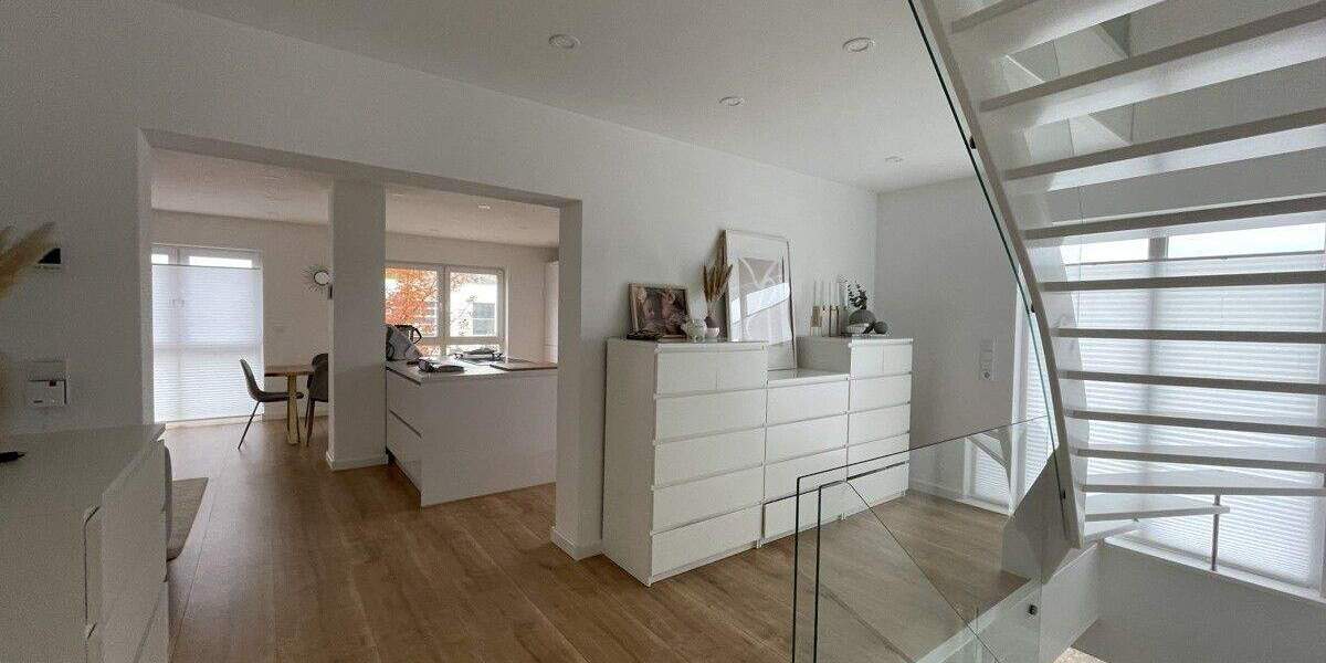 Einfamilienhaus Ehringshausen / Kölschhausen Kölschhausen - 9 Zimmer, 238 m&sup2;, 490.000&euro; | Angebot:25728156