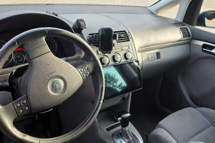 VW Touran 204.000 km 3.100 &euro; Wetzlar 35576