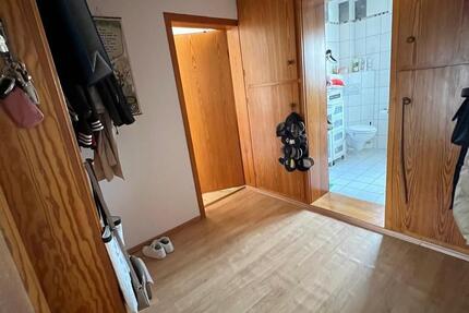 Wohnung Ebsdorfergrund - 4 Zimmer, 77 m&sup2;, 770&euro; | Angebot:25941682
