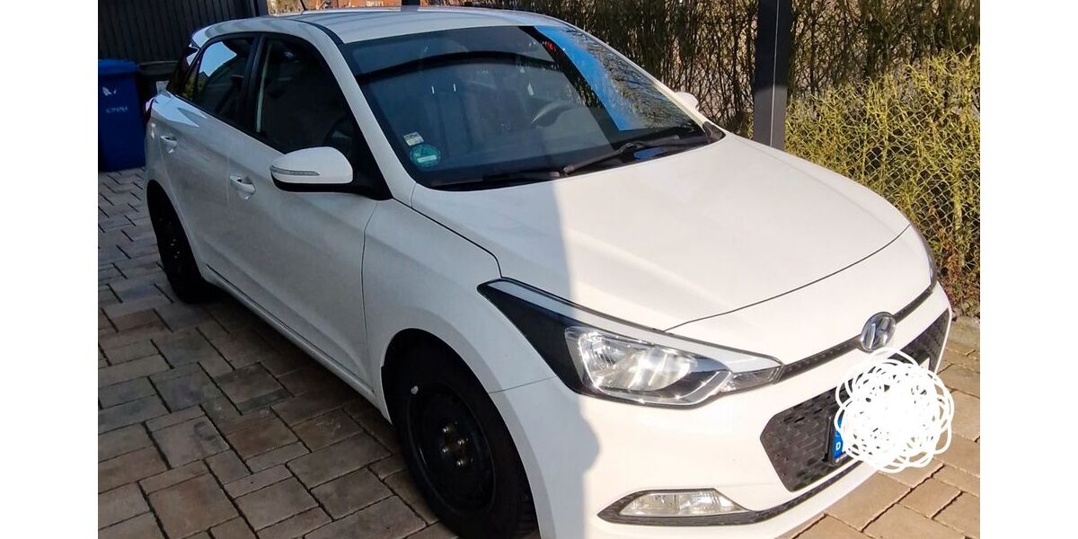 Hyundai i20 84.000 km 7.800 &euro; Fernwald 35463