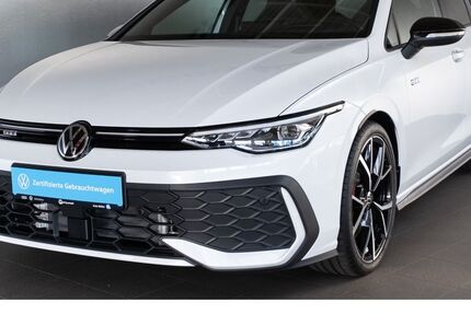 VW Golf 2.200 km 33.770 &euro; Hüttenberg-Rechtenbach 35625