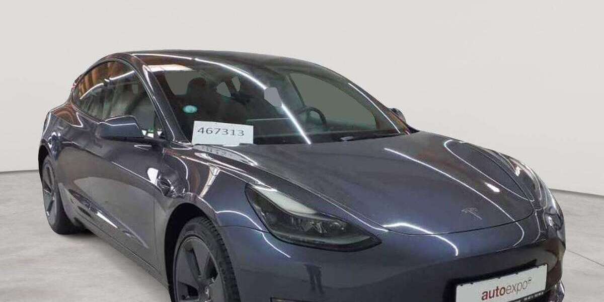 Tesla Model 3 64.853 km 26.990 &euro; Fernwald-Steinbach 35463