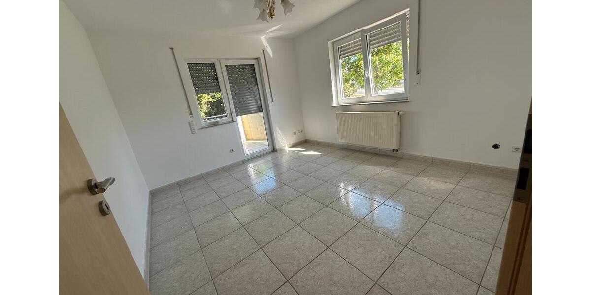 Erdgeschoßwohnung Wetzlar Dutenhofen - 3 Zimmer, 94 m&sup2;, 1.100&euro; | Angebot:26676017