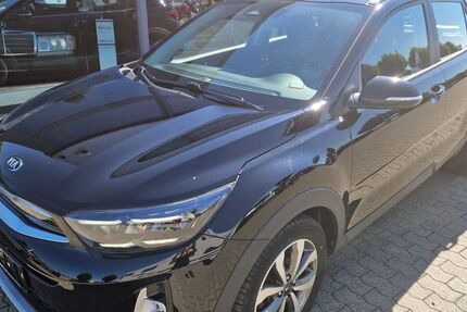 Kia Stonic 33.623 km 16.590 &euro; Ehringshausen 35630