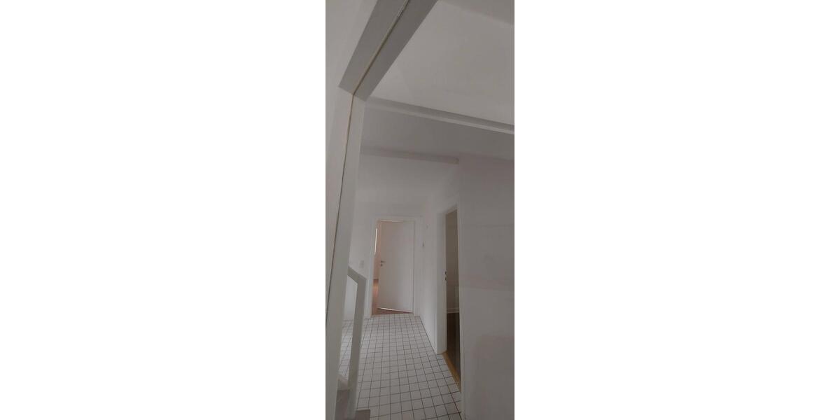 Einfamilienhaus Marburg - 3.5 Zimmer, 133 m&sup2;, 1.250&euro; | Angebot:26586646